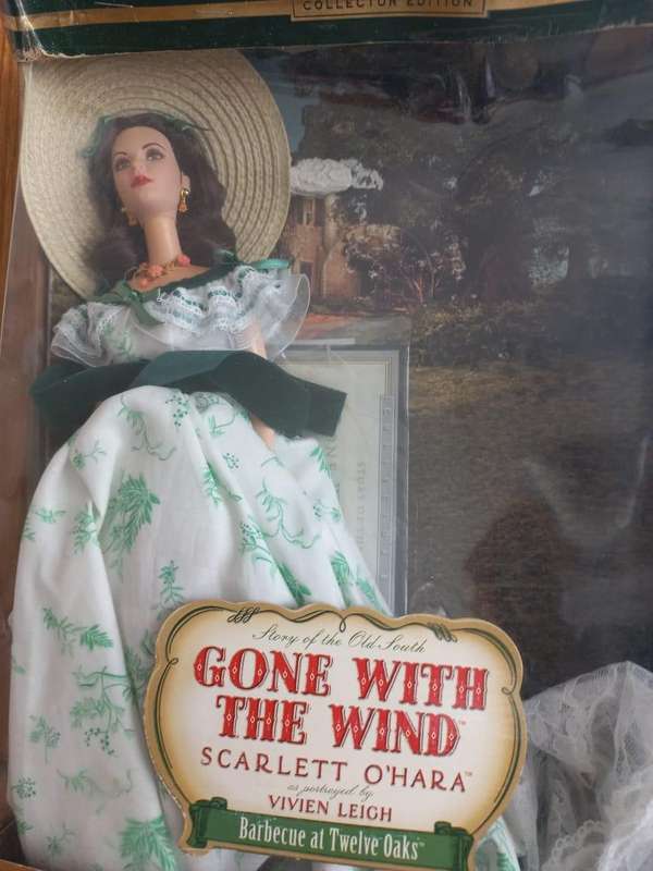 Scarlett OHara Barbecue at Twelve Oaks  Mattel Timeless Treasures (2001)