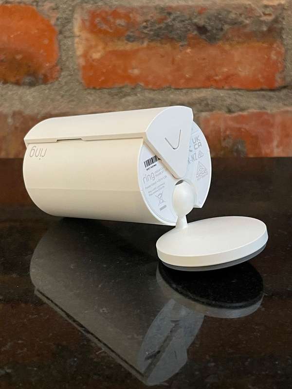 RING INDOOR CAMERA 2nd Gen - Wifi CCTV Camera - Watch Live / Listen + Talk / Record Videos + Alarm