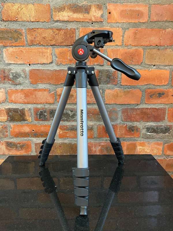 Manfrotto Compact Action Advanced Aluminium DSLR Camera Tripod 3-Way Head - LIGHTWEIGHT BUT STRONG