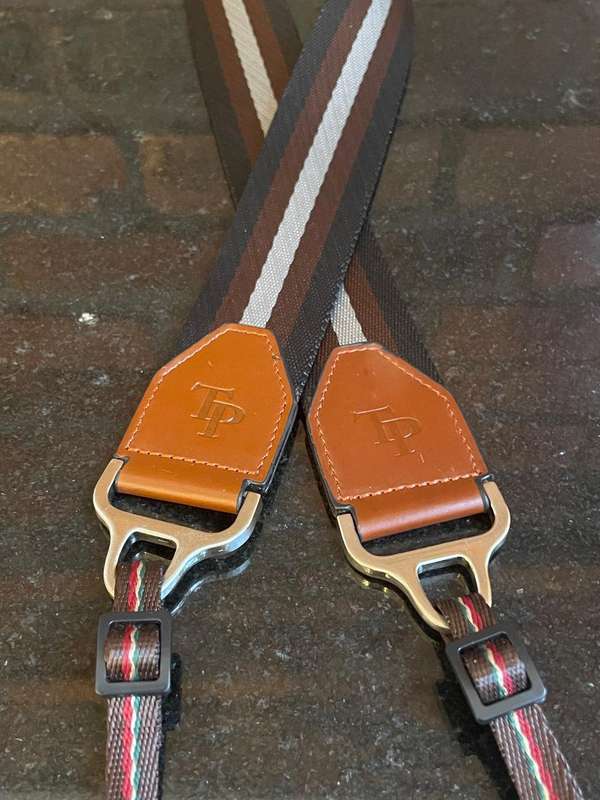 Olympus E-M1 Leather Half Case + Neck Strap by GARIZ XS-CHEM1