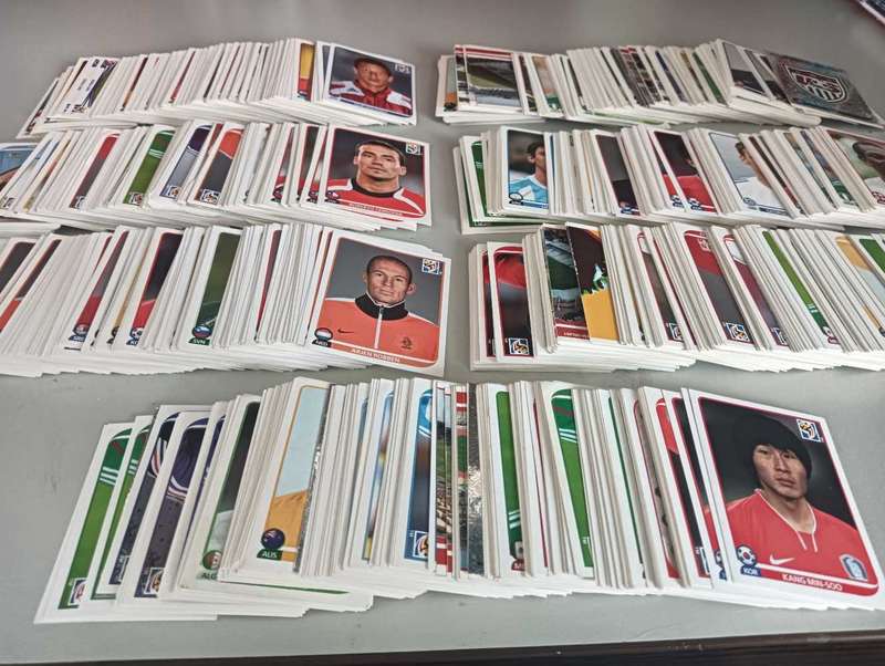 2010 FIFA World Cup Sticker Album + 1400 Stickers