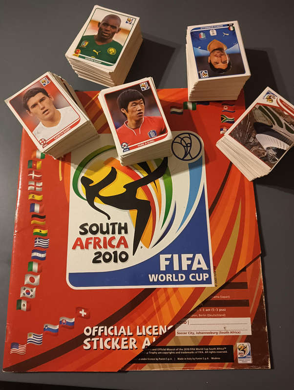 FIFA 2010 world cup panini album+ 800 stickers