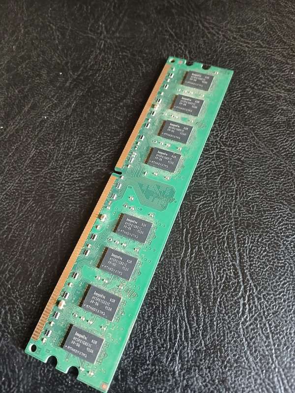 Hynix 2GB 2RX8 PC2-6400U-666-12 Memory HYMP125U64CP8-S6 AB-C RAM & 1GB DDR2 transcend