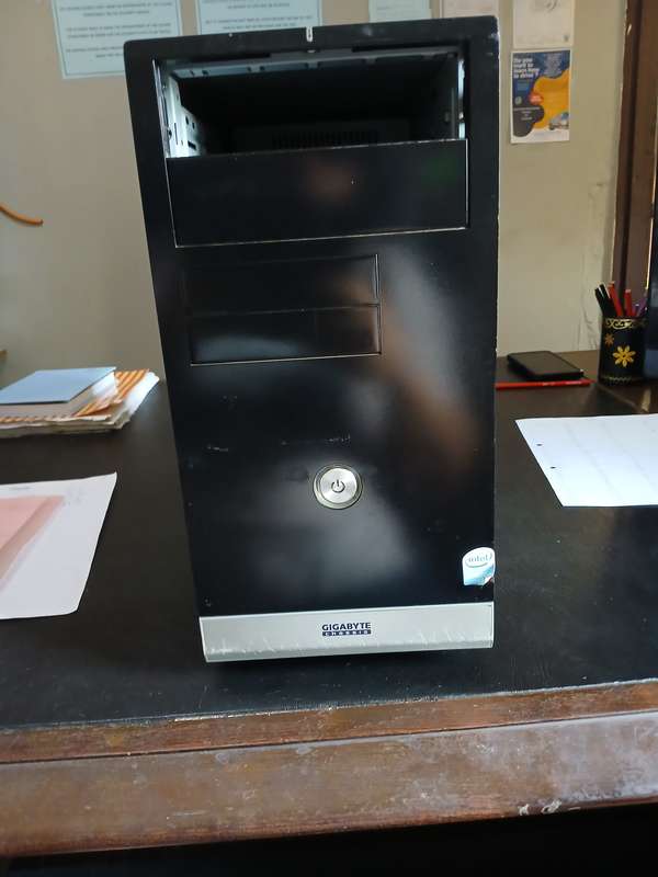 Pc tower case with power suply
