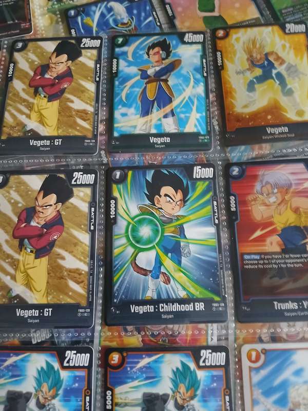 Dragon ball z  collectoin of 90 trading cards