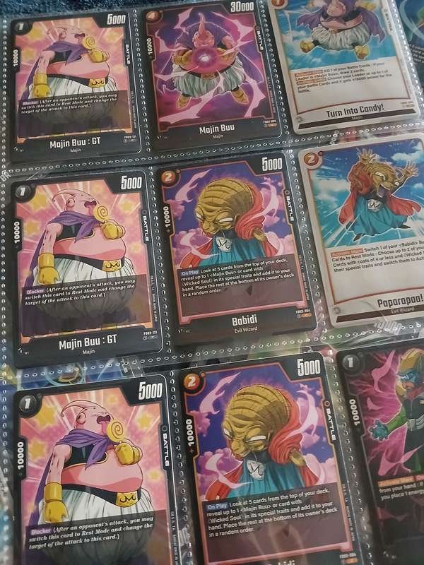Dragon ball z  collectoin of 90 trading cards