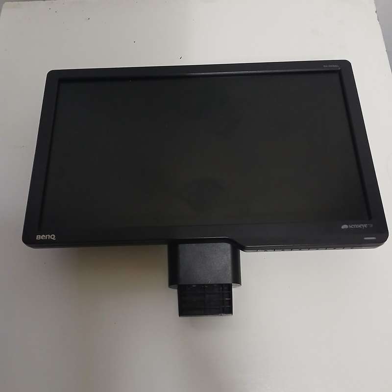2 Pc monitors
