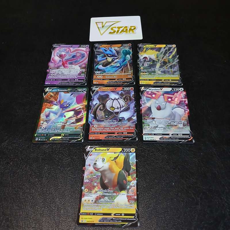 7 Pokémon V cards: Hisuian Sneasler V, Wyrdeer V, Lucario V, Enamorus V, Chandelure V, and Boltund V