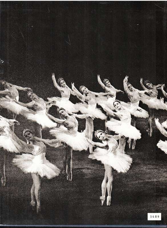 The Royal Ballet: The First Fifty Years - Alexander Bland