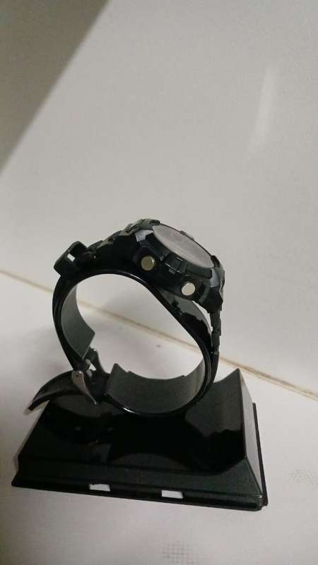 Initial mens watch