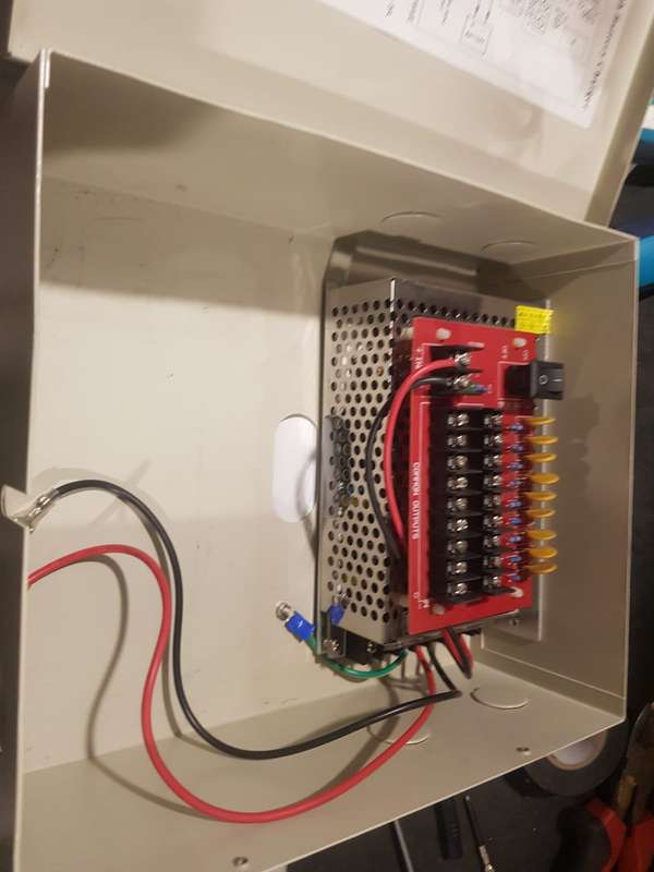 12 VOLT POWER SUPPLY BOX