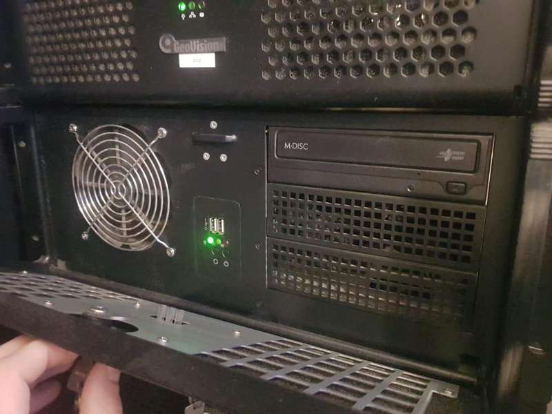 32 Channel Geovision NVR, includes Software - Comes with SSD, I7 Mother Board and more (pictures)