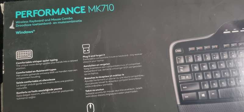 Logitech MK710 Wiresless Mouse and Keyboard