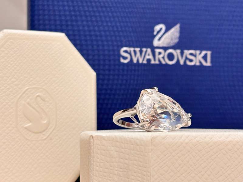 Swarovski Showstopper Ring with Original Box