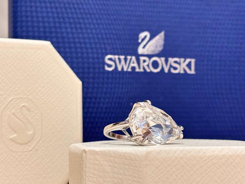 Swarovski Showstopper Ring with Original Box