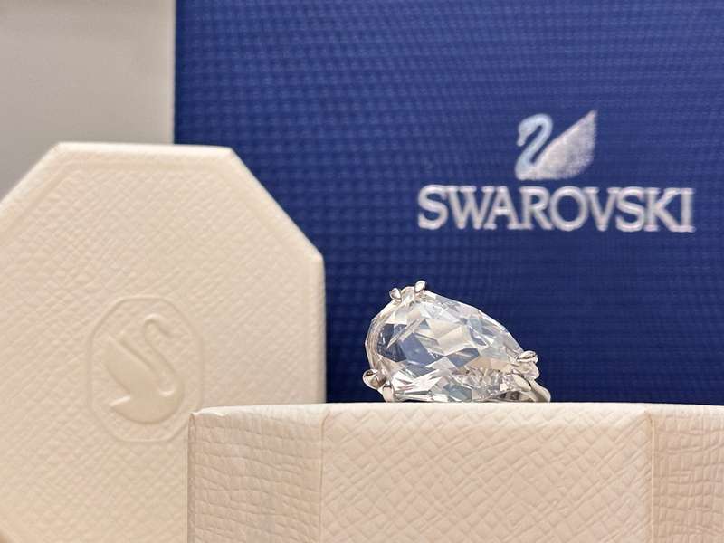 Swarovski Showstopper Ring with Original Box
