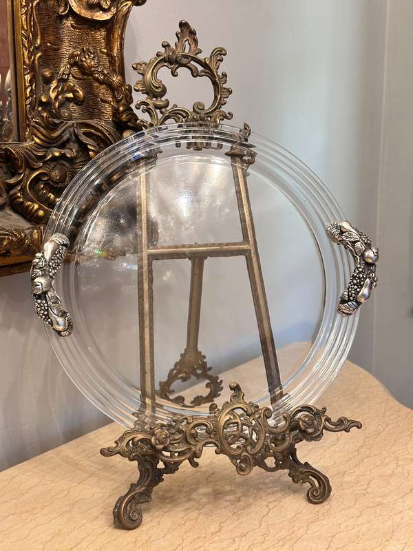 Exquisite Vintage Statement Piece