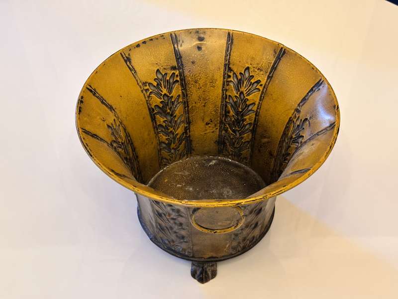 Exquisite Vintage Ornate Decor Statement Piece