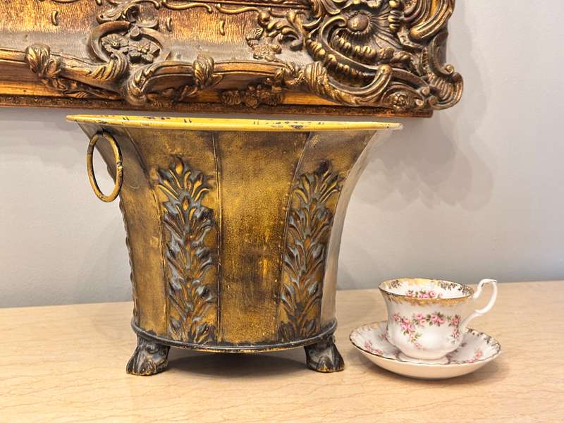 Exquisite Vintage Ornate Decor Statement Piece