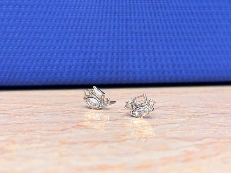Exquisite SWAROVSKI Statement Earrings