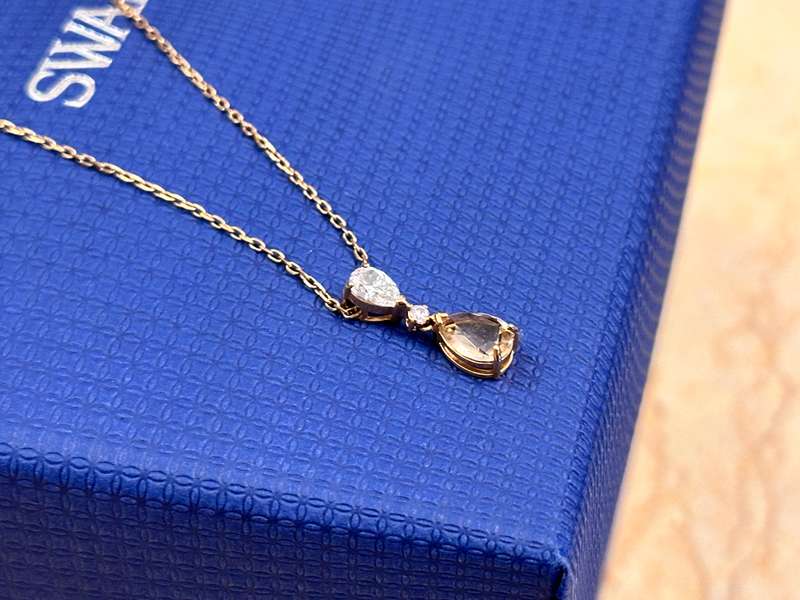 SWAROVSKI Statement Necklace
