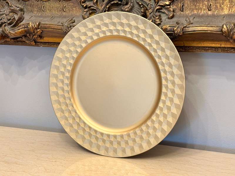 EXQUISITE DESIGN GOLD UNDER PLATES - SET OF 6