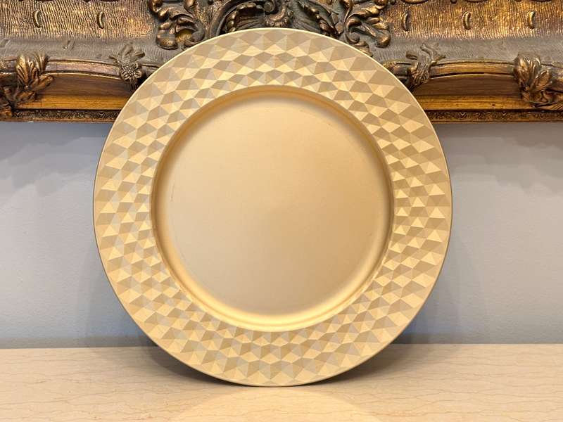 EXQUISITE DESIGN GOLD UNDER PLATES - SET OF 6