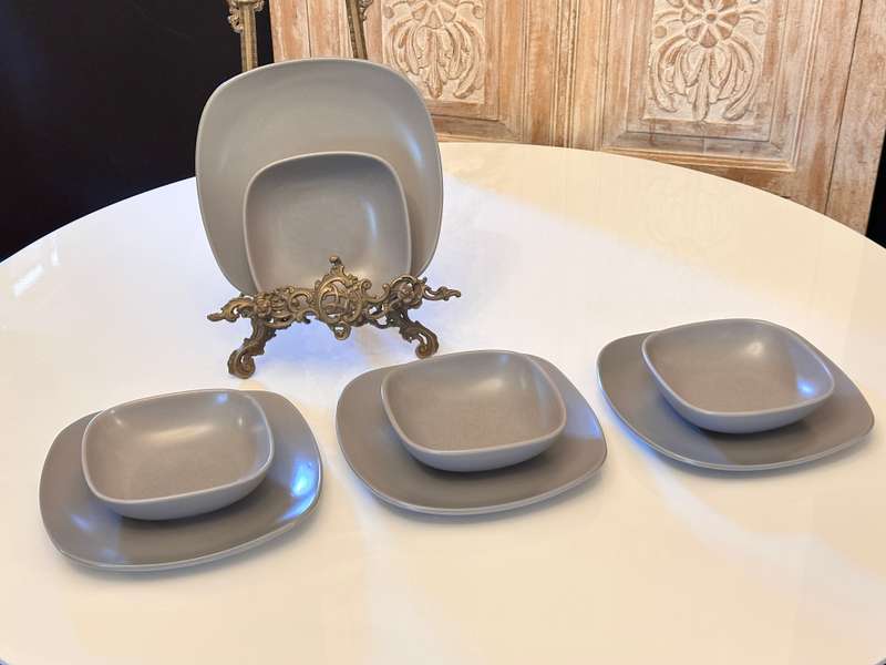 Elegant Premium Stoneware Set