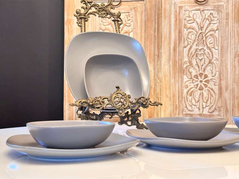 Elegant Premium Stoneware Set