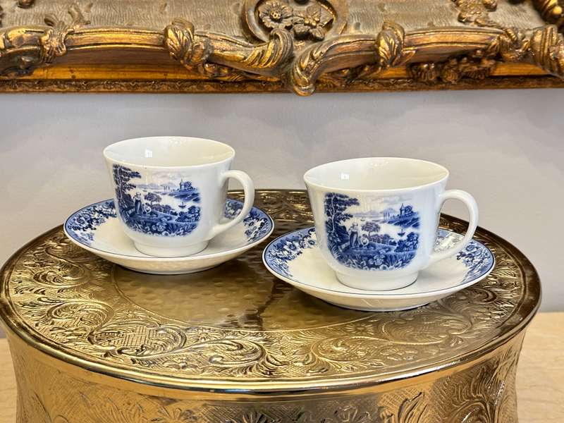 RARE VINTAGE STAFFORDSHIRE ENGLAND CUP SET OF 2