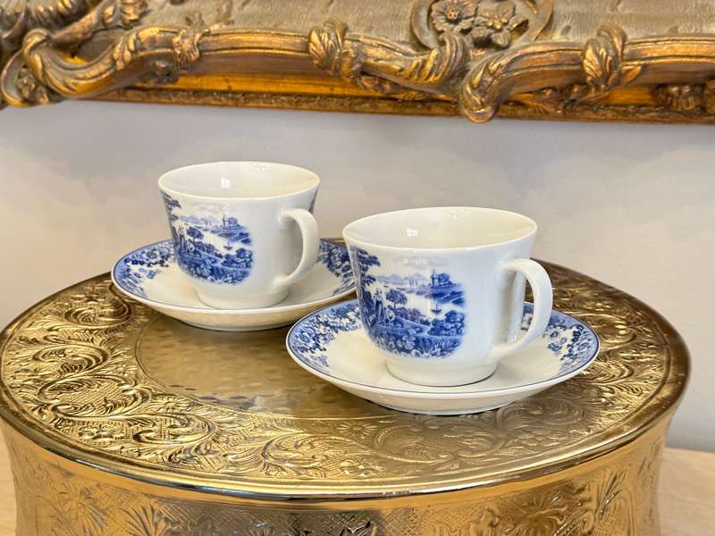 RARE VINTAGE STAFFORDSHIRE ENGLAND CUP SET OF 2