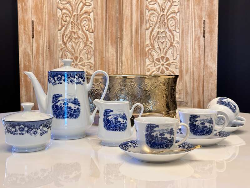 Beautiful Vintage William & James Staffordshire Porcelain Tea Set