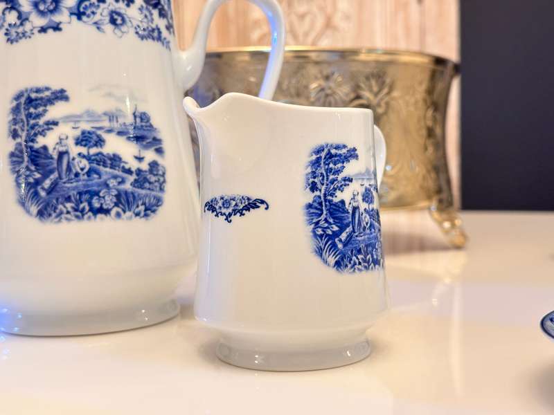 Beautiful Vintage William & James Staffordshire Porcelain Tea Set