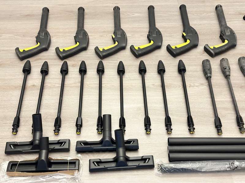 MASSIVE KARCHER ACCESSORIES LOT
