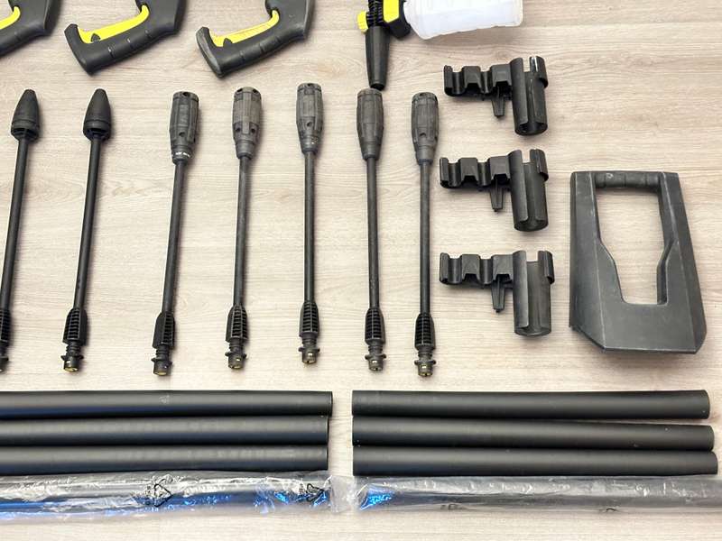 MASSIVE KARCHER ACCESSORIES LOT