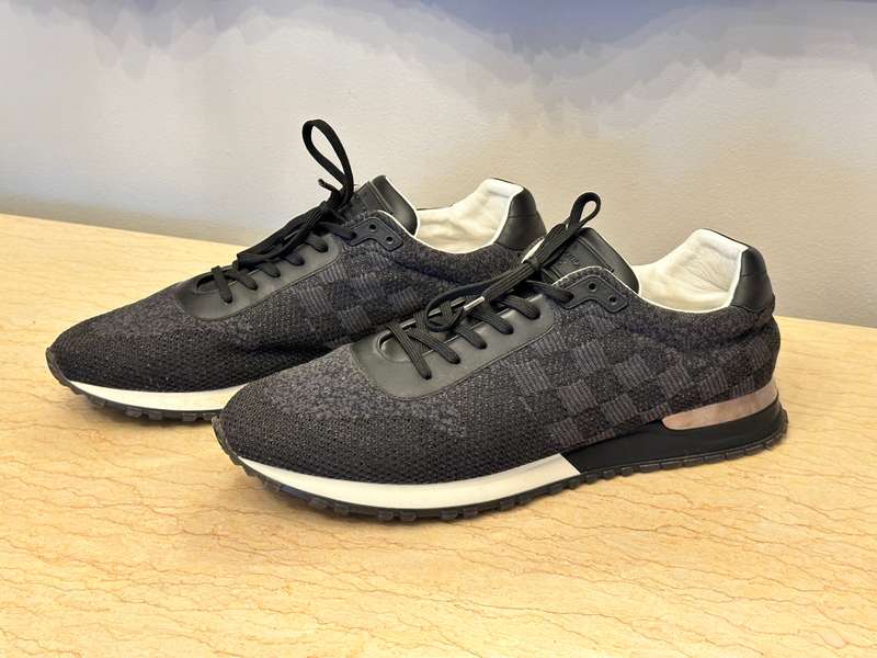 Exclusive LOUIS VUITTON Damier Sneakers