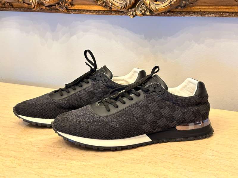 Exclusive LOUIS VUITTON Damier Sneakers