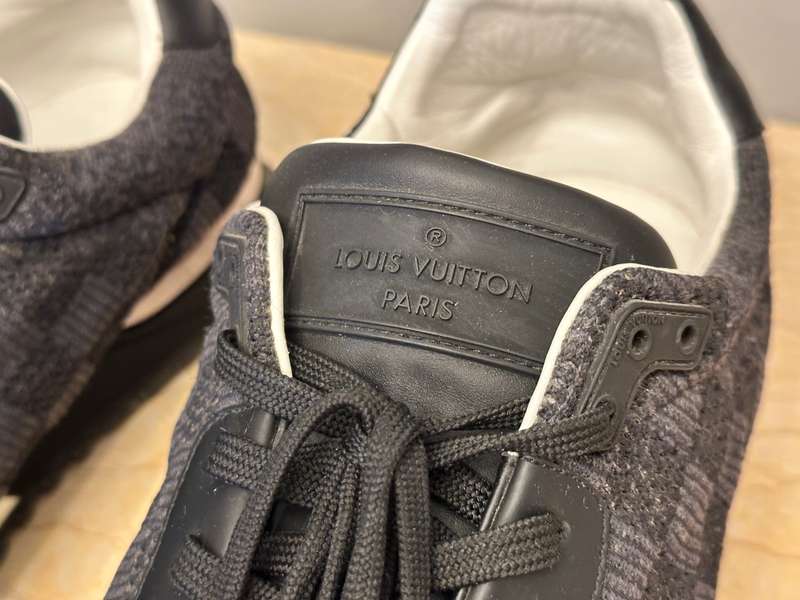Exclusive LOUIS VUITTON Damier Sneakers