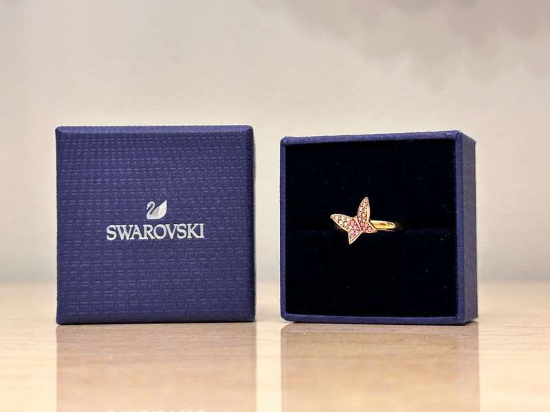 Beautiful SWAROVSKI Butterfly Ring