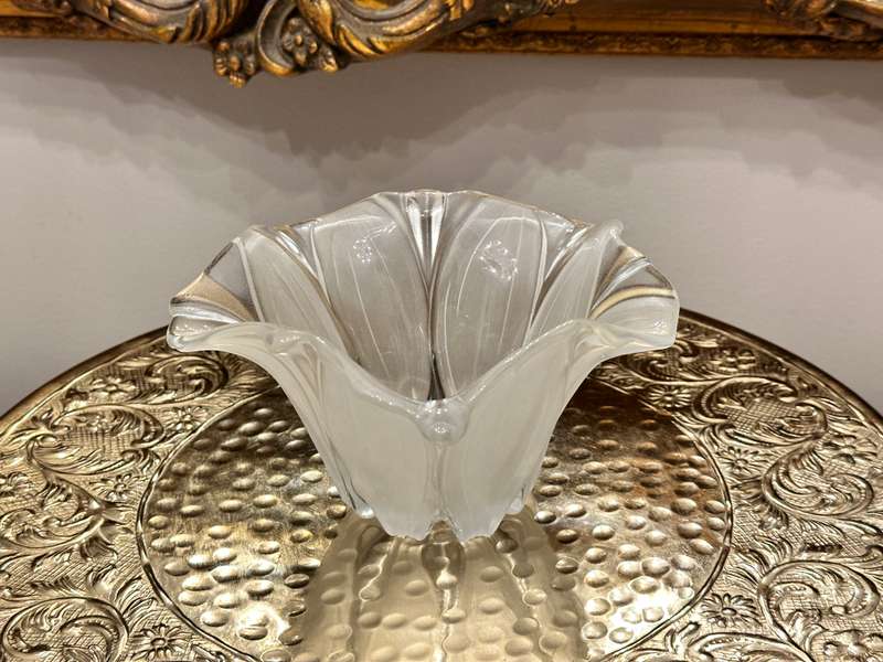 Exquisite Vintage Crystal Statement Piece