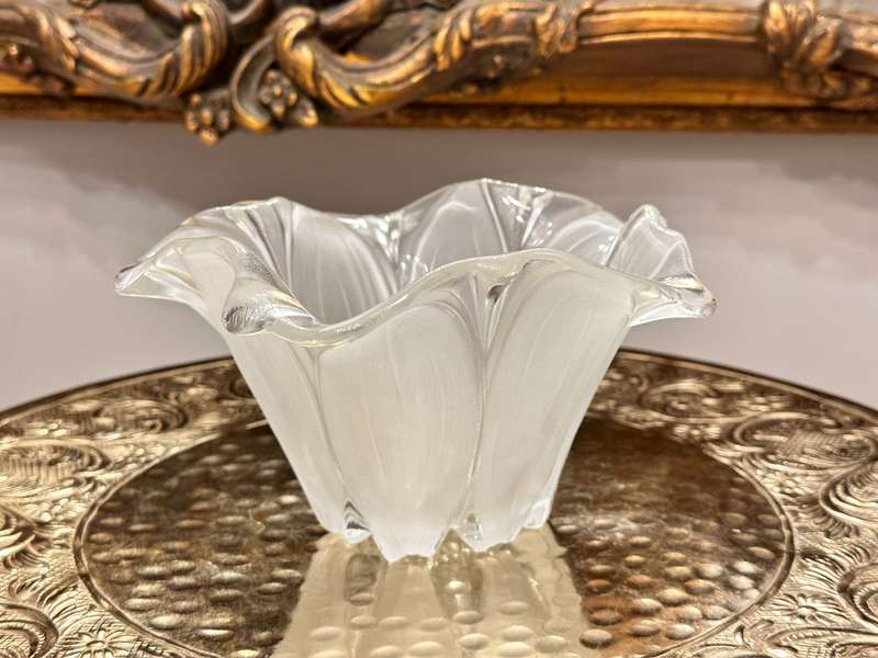 Exquisite Vintage Crystal Statement Piece