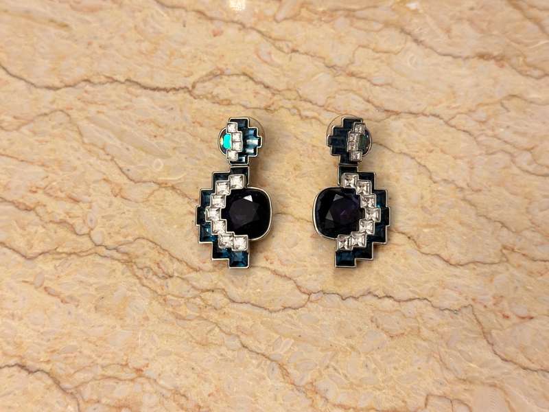 Absolutely EXQUISITE SWAROVSKI Statement Earrings