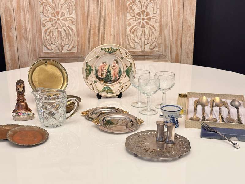 Vintage collectables lot