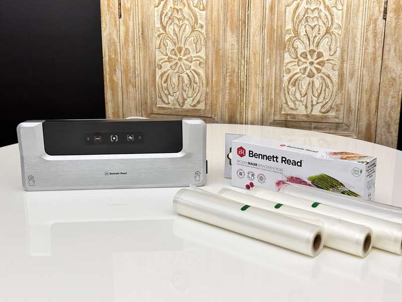 Bennett Read Vacuum Sealer with Vacuum Sealer Rolls