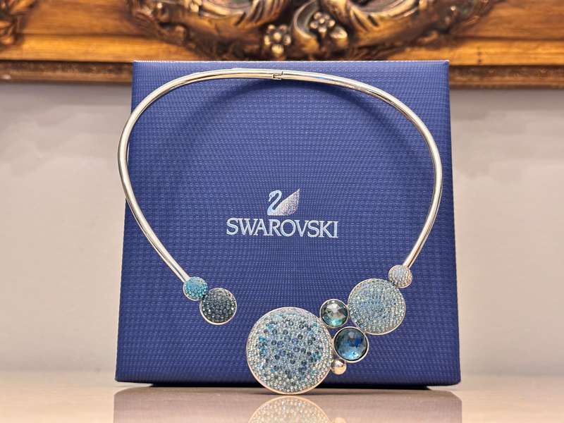 Swarovski Showstopper Necklace