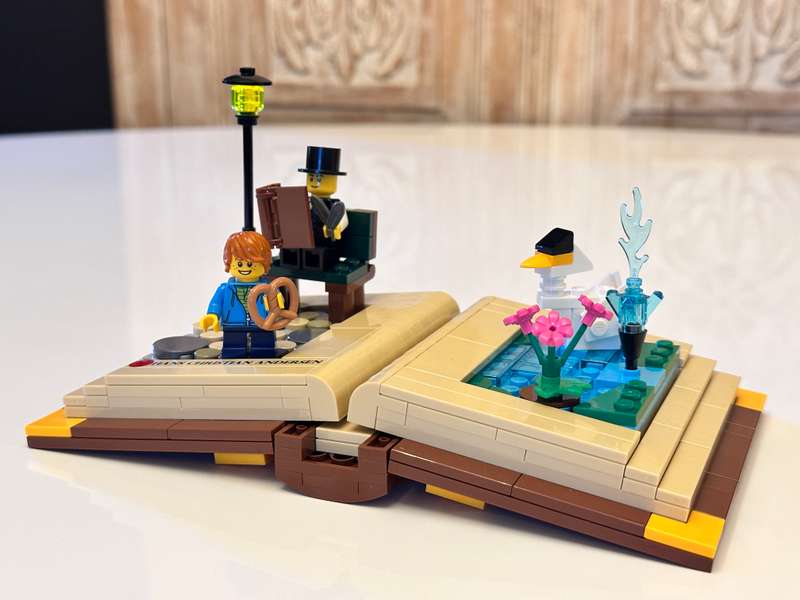 Iconic LEGO Retired Collectable Set