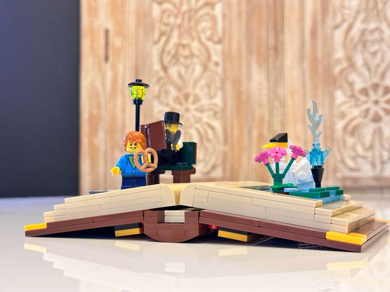 Iconic LEGO Retired Collectable Set