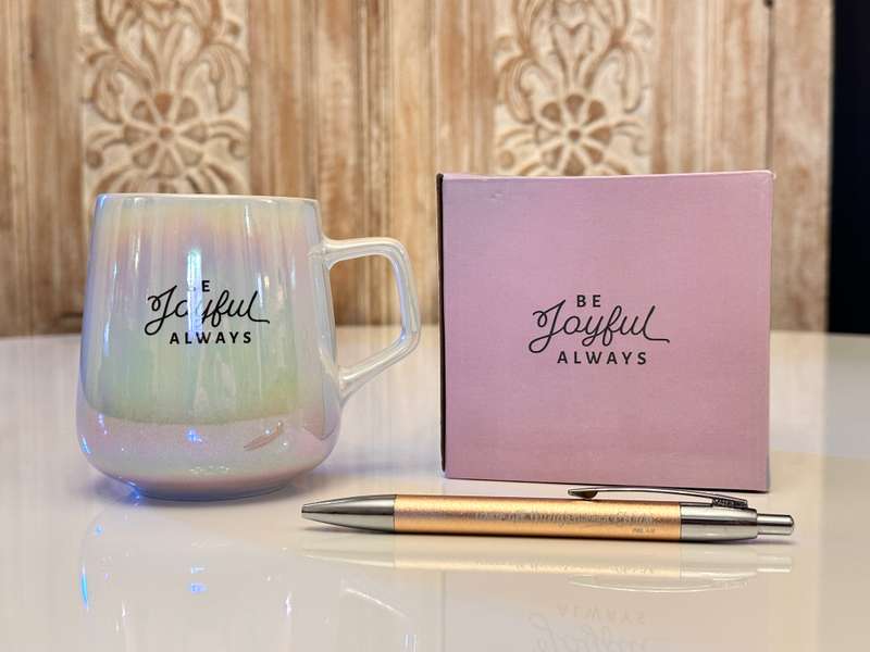 Beautiful Pearl Glaze Mug & Pen set