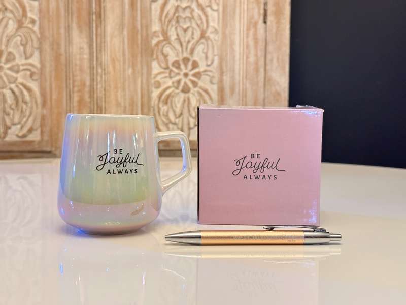 Beautiful Pearl Glaze Mug & Pen set