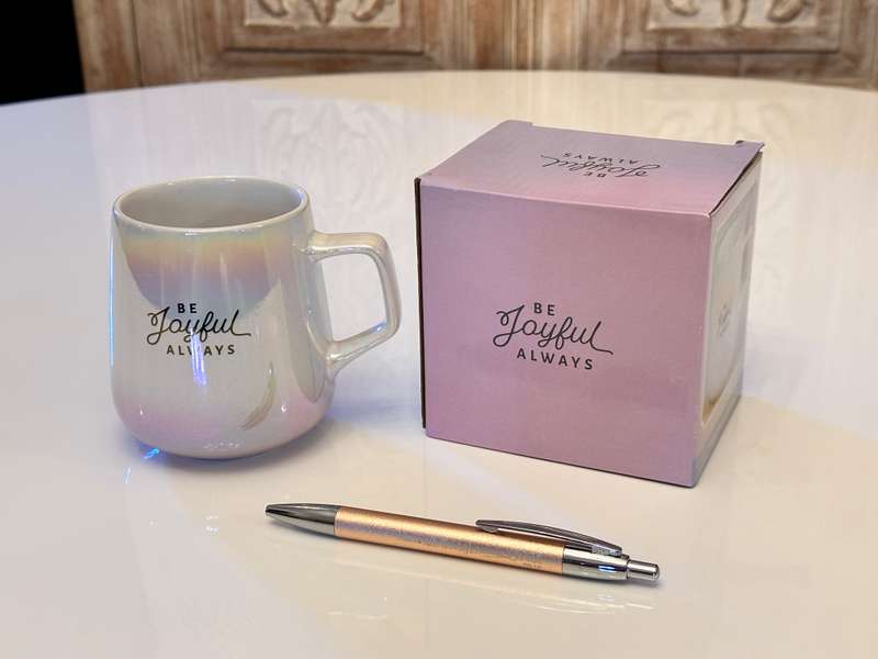 Beautiful Pearl Glaze Mug & Pen set